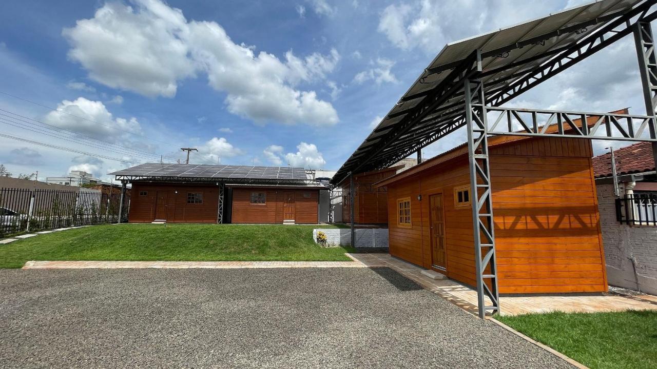 Lindos E Novos Chales Na Regiao Central De Foz Foz do Iguacu Ngoại thất bức ảnh